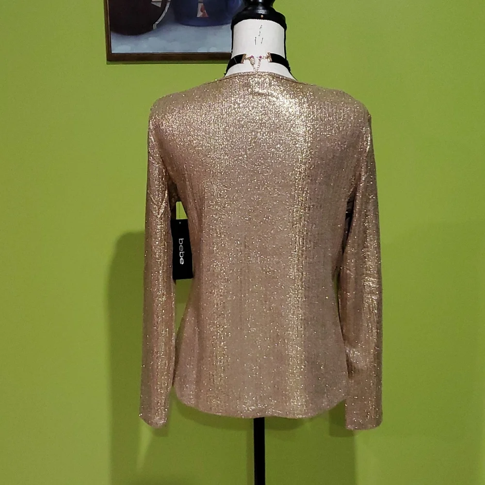 Top - Picture 2 of 6